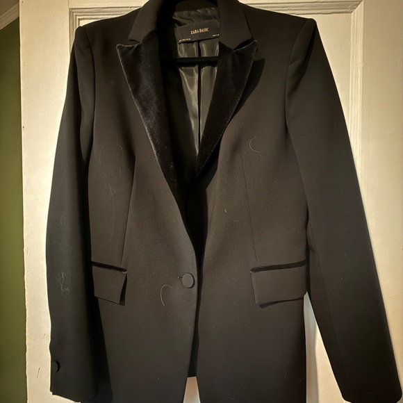 Zara Jackets & Blazers - Zara Basic Black Blazer with Velvet Detail